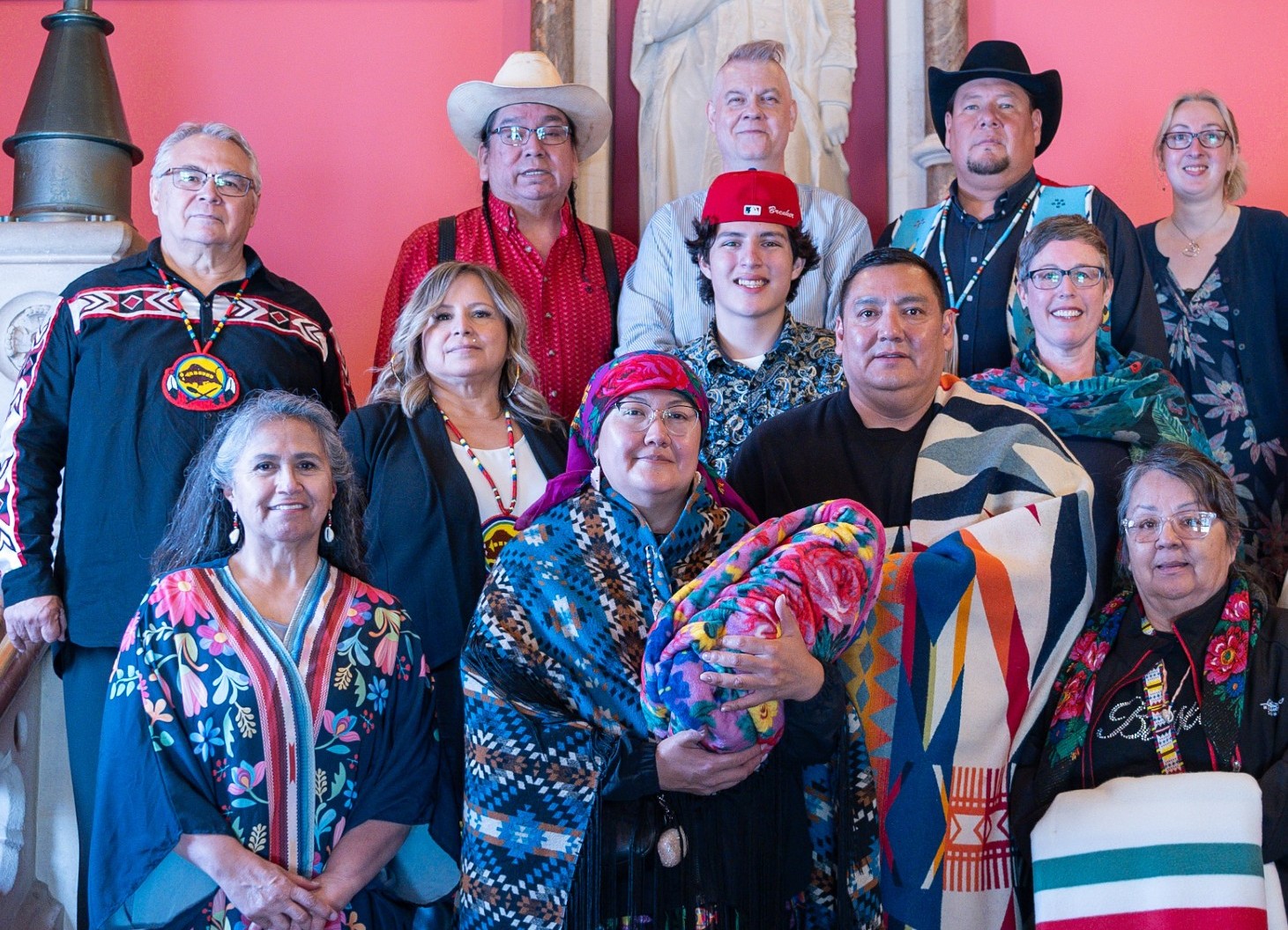 Sacred headdress handed over to Siksika Nation in ceremony at RAMM - RAMM